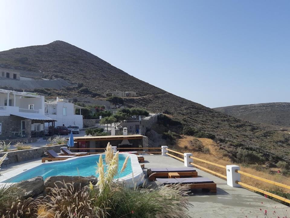 3 Paros *All Season* Villas Exterior photo